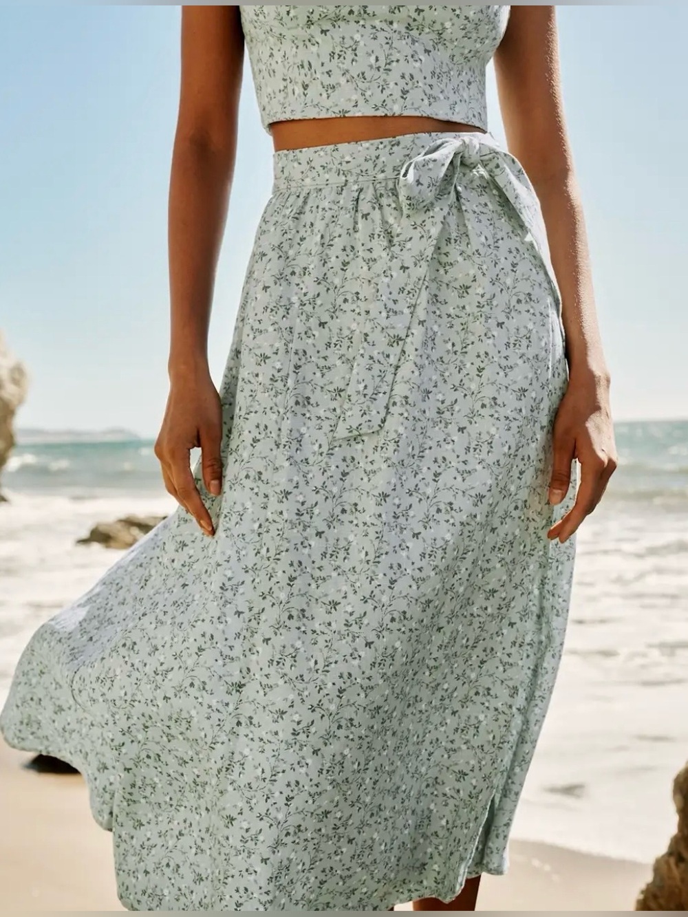 Reformation Clyde Floral Print Skirt 100% Linen size 2  Cottagecore Romantic